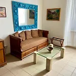 Casa Di Marco 게스트하우스 갈라티나