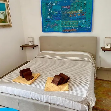 Casa Di Marco بيت ضيافة غالاتينا