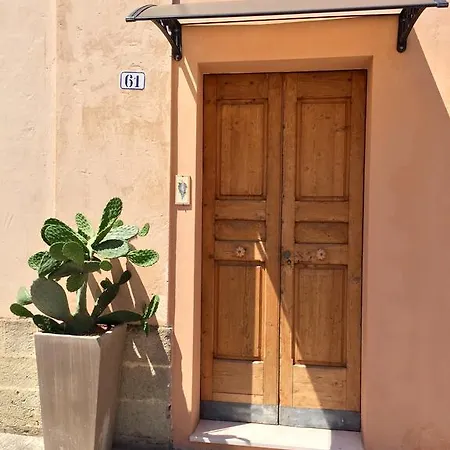 Casa Di Marco غالاتينا