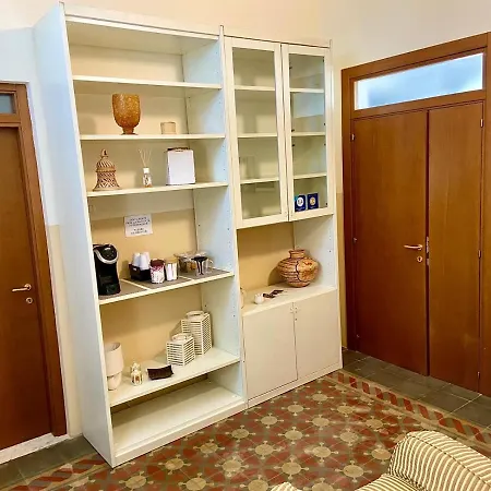 Casa Di Marco بيت ضيافة غالاتينا